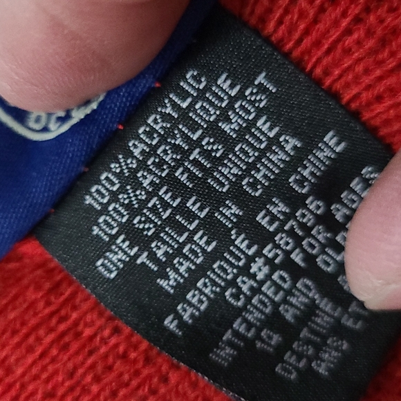 DC WONDERWOMAN BEANIE - Picture 5 of 8